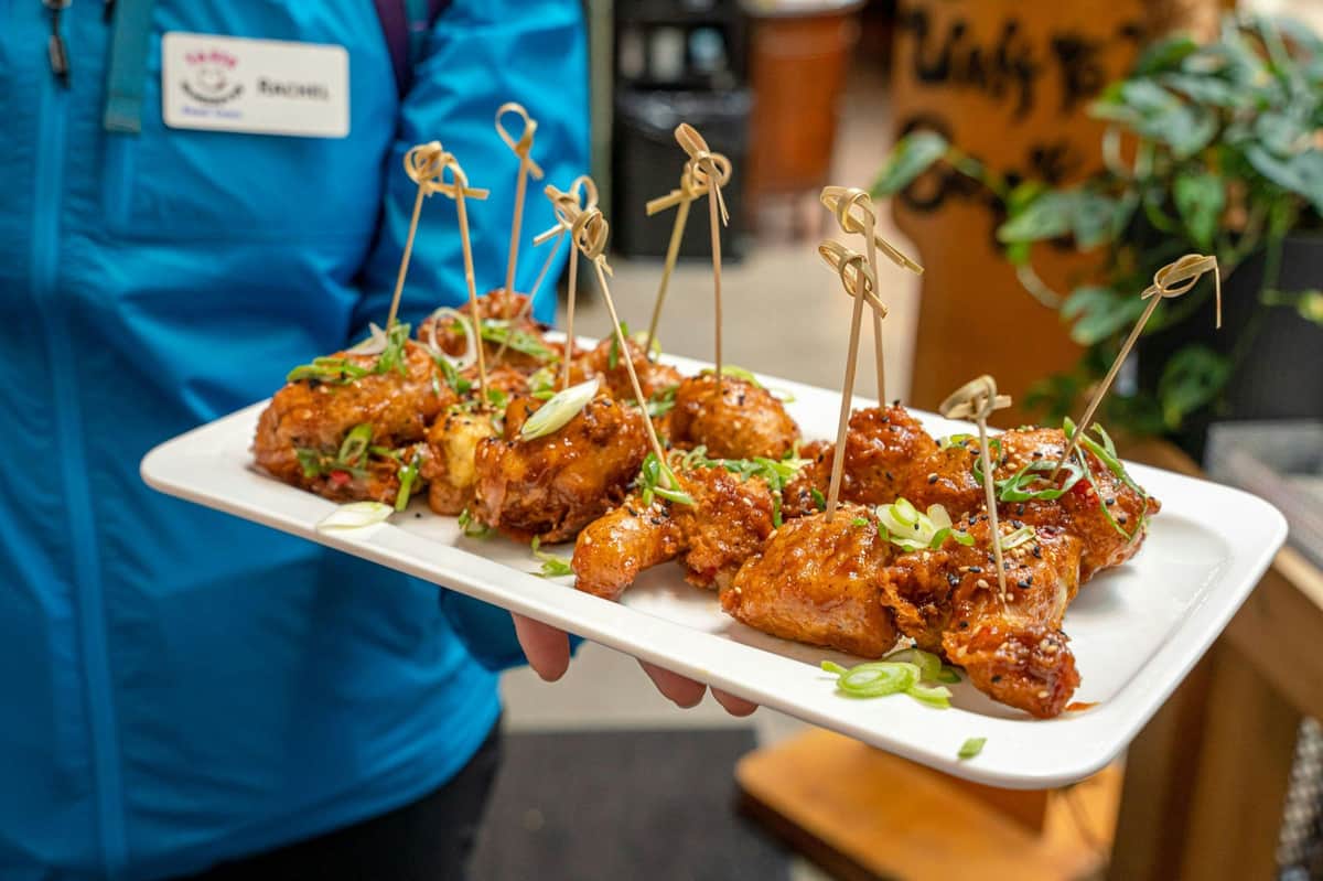 Vancouver: Gastown Food Tour Taste Vancouver Food Tours