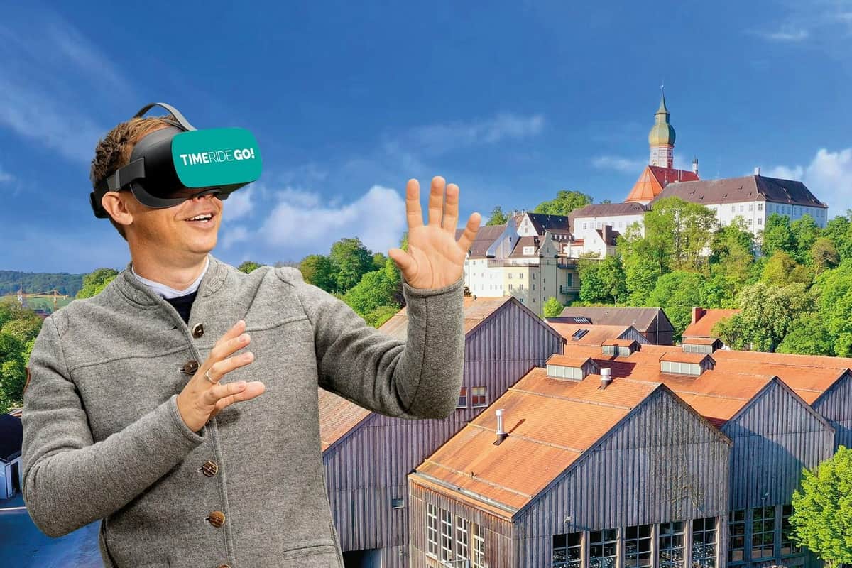 Guest with VR glasses in front of Andechs Monastery
