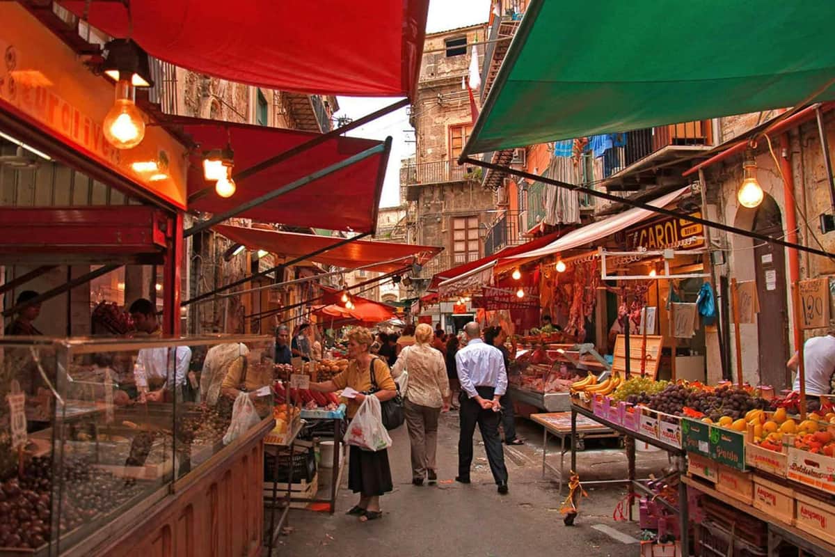 Palermo: Guided Vucciria Market Food Tour vucciria