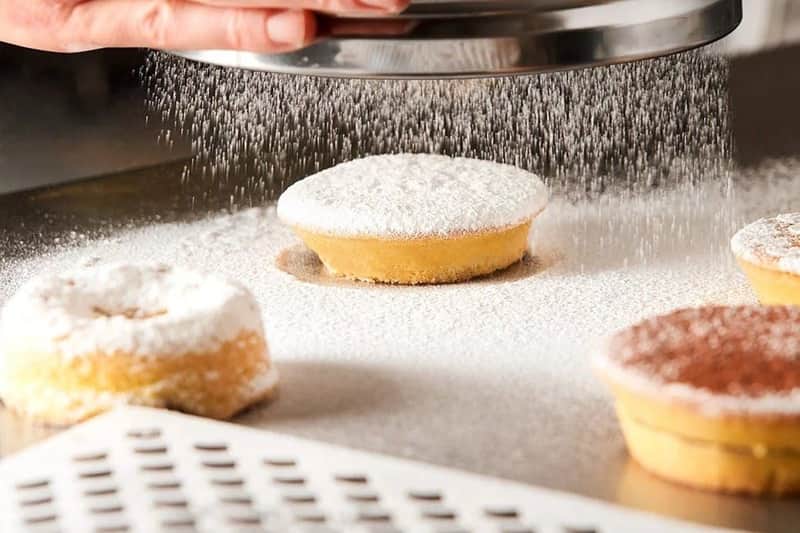 The term "Panarelline" doesn't have a direct translation in English as it is a type of Italian biscuit or cookie.