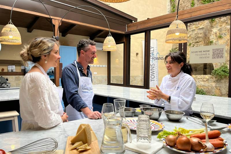 COOKING CLASS.