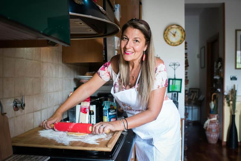 Rome: Market Tour + Dining Experience at Local's Home