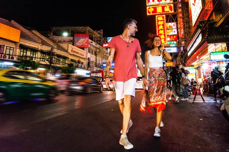 Chinatown Bangkok: Guided Street Food Tour Walk along the Chinatown street food market in Bangkok