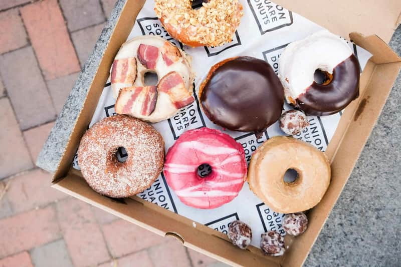Schachtel mit Donuts